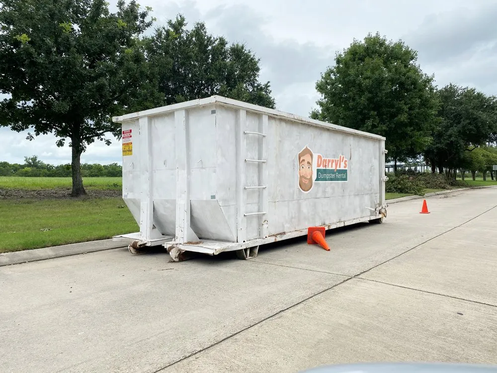 Local lawn care service for year-round maintenance across Ocala, FL - Darryl's Dumpster Rental