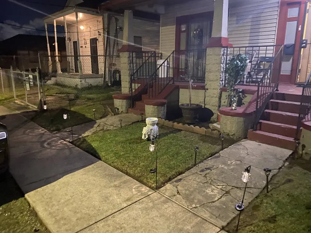 Local yard cleanup service in New Orleans, LA - Darryl’s LawnCare
