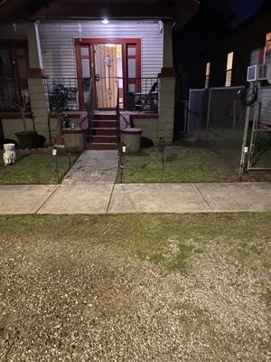 Darryl’s LawnCare Logo