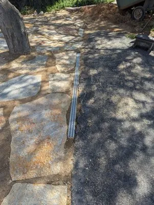 Darvin's Fine Gardening Logo