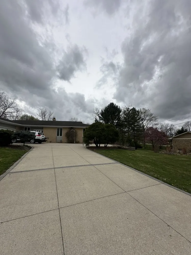 Expert yard maintenance for outdoor upgrades in Indianapolis, IN by Das Lawncare & Maintenance