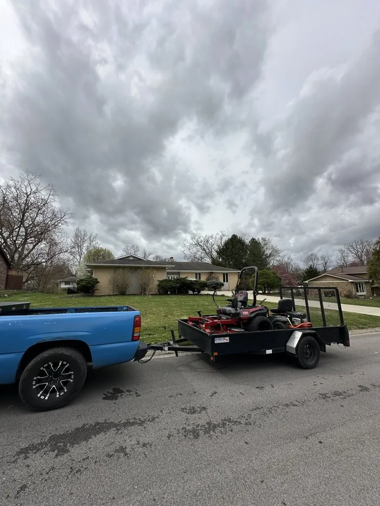 Custom garden landscaping experts serving Indianapolis, IN - Das Lawncare & Maintenance