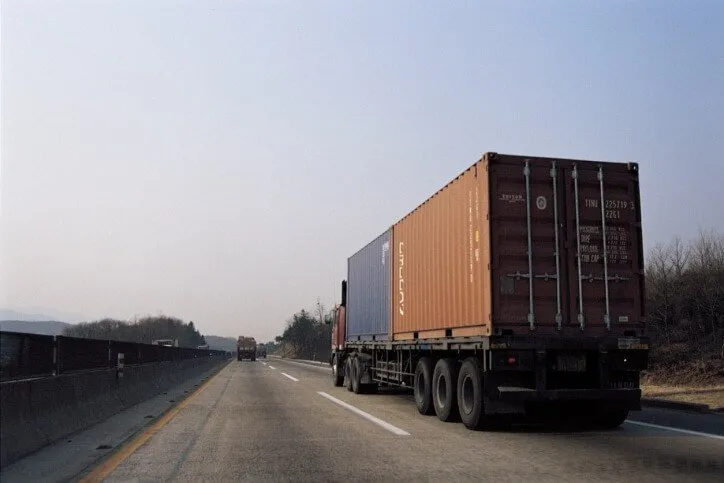 Top-rated lawn mowing service in Loxahatchee, FL by Das Trucking International