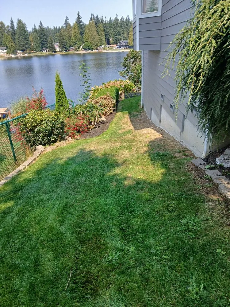 Affordable residential landscaping for residential properties in Everett, WA by Dau and King Landscaping and Pruning Services