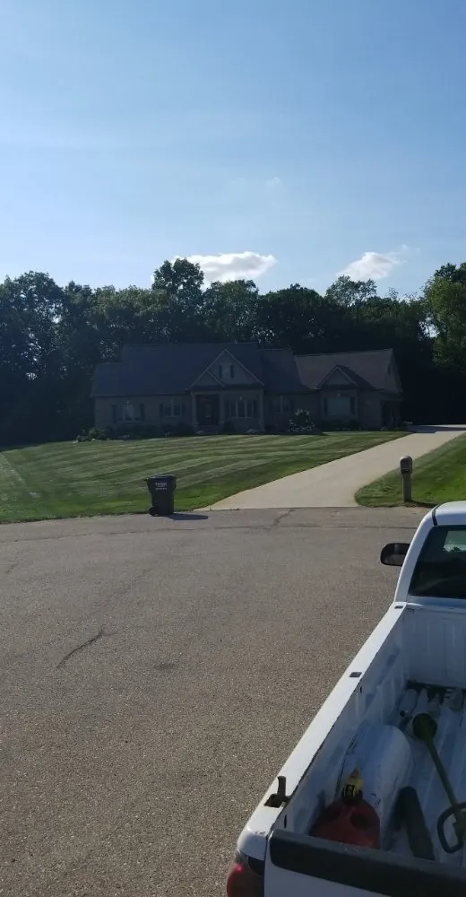 Expert garden landscaping experts serving Clinton, MI - Daugherty Lawn&Snow