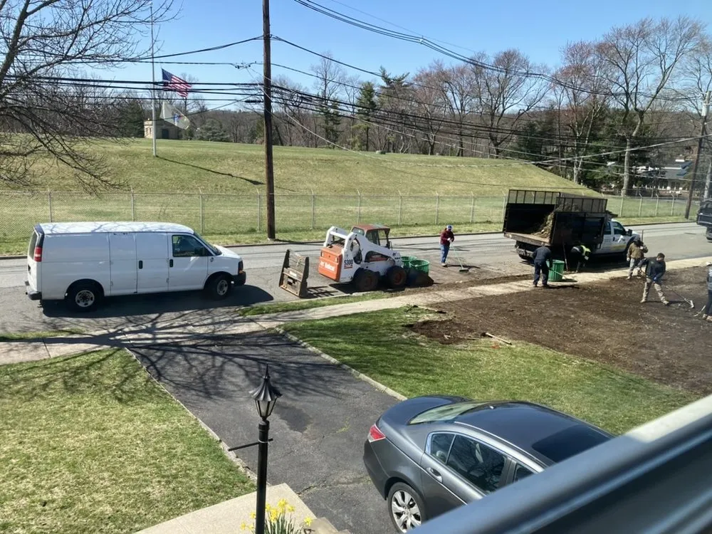 Local lawn care service for homes in Clifton, NJ by Dave & Dan's Landscape