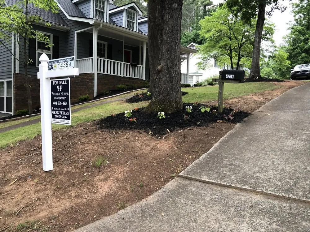 Top-rated yard cleanup service for homes in Auburn, GA by Dave Does It All