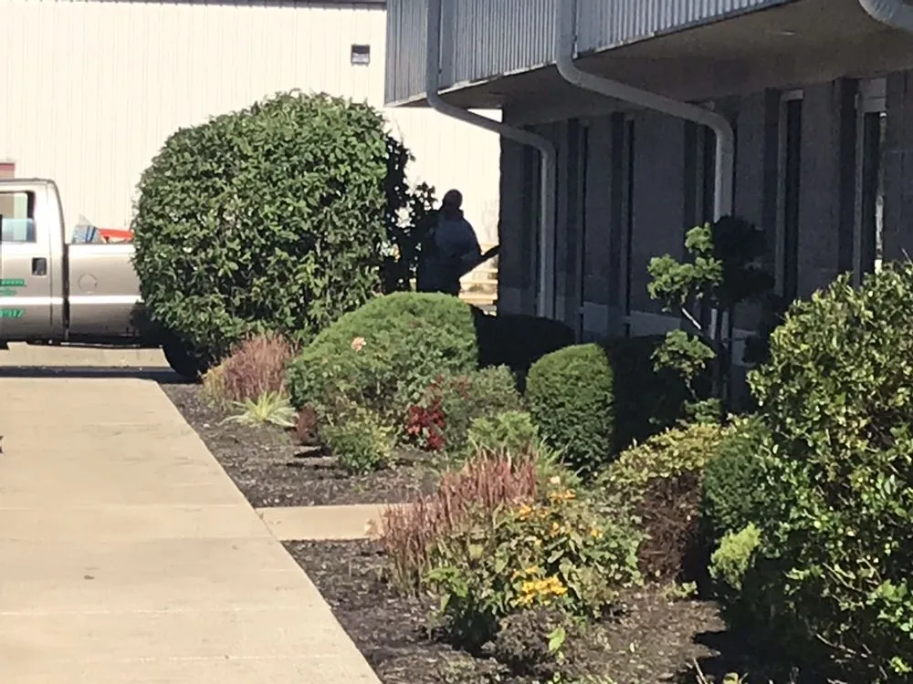 Professional yard maintenance for beautiful yards across Elkhart, IN - Dave Gunn Lawn Service