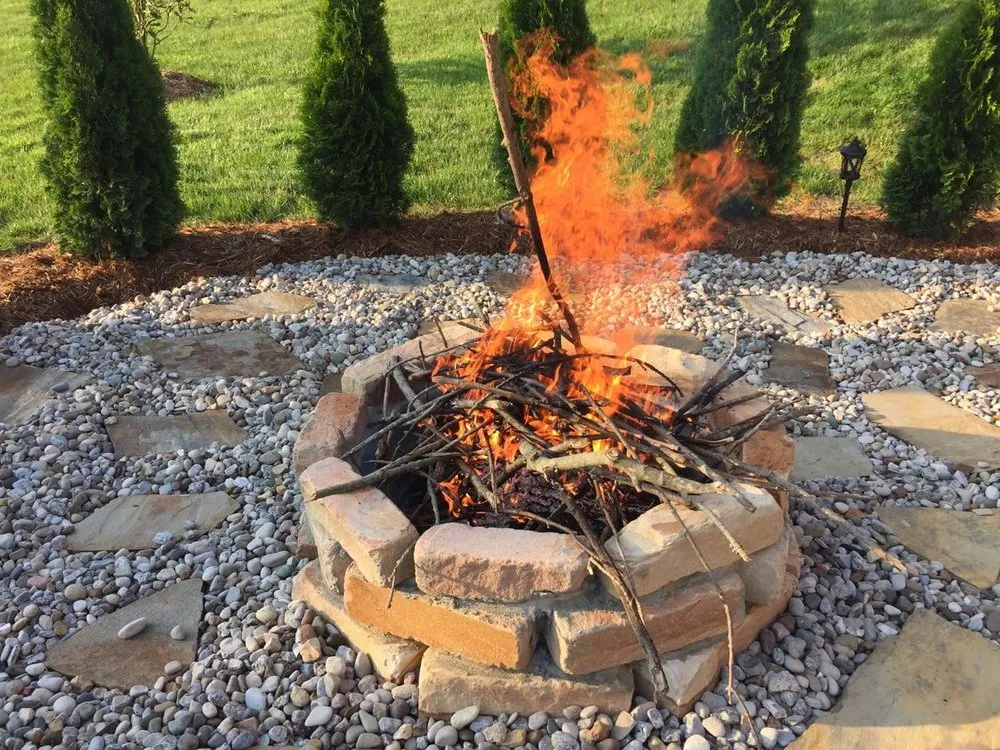 Top-rated yard cleanup service in New Albany, IN by Dave Hartley Landscaping