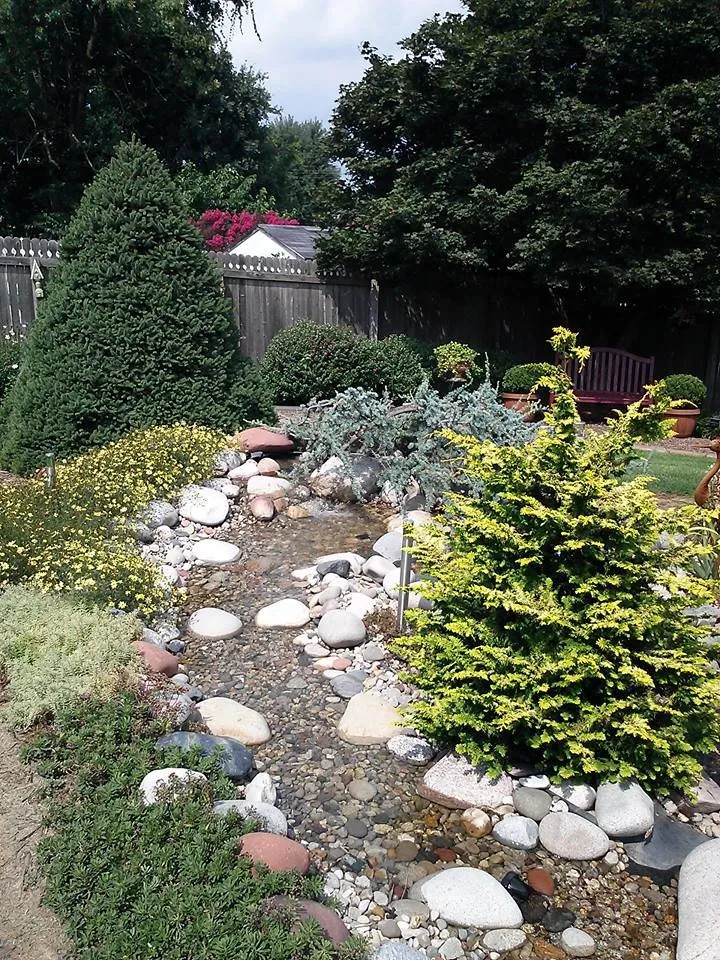 Trusted garden landscaping for beautiful yards across New Albany, IN - Dave Hartley Landscaping