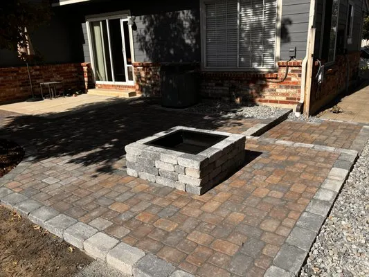 Dave-Rite Landscape Construction Logo