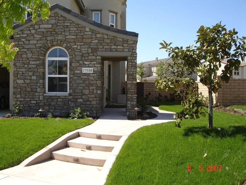 Local lawn care service in San Diego, CA by Dave Suda Landscape