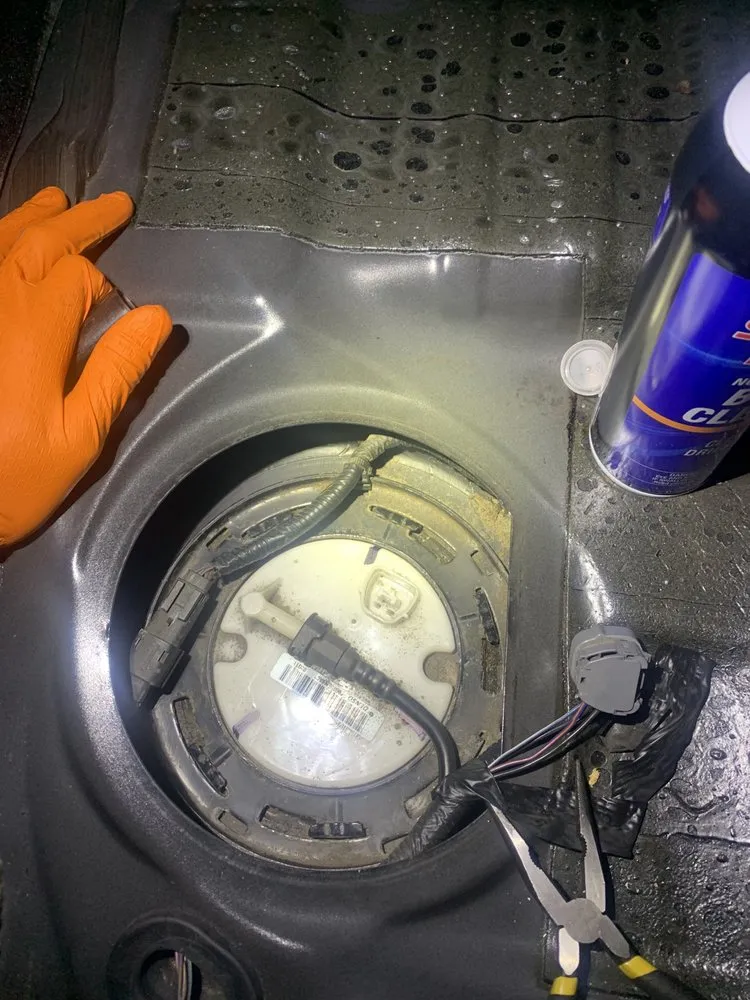 Reliable lawn mowing service experts serving Newark, NJ - Daves Gifted Hands