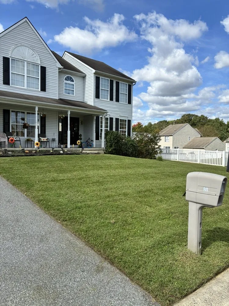 Top-rated lawn mowing service near you in Smyrna, DE by Dave’s Grass Cutting