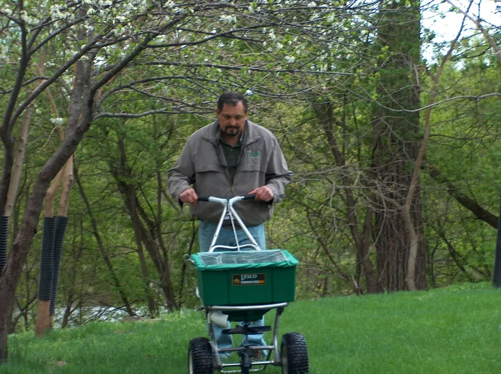 Top-rated lawn mowing service for beautiful yards in St Paul, MN by Dave's Green Thumb Lawn Care