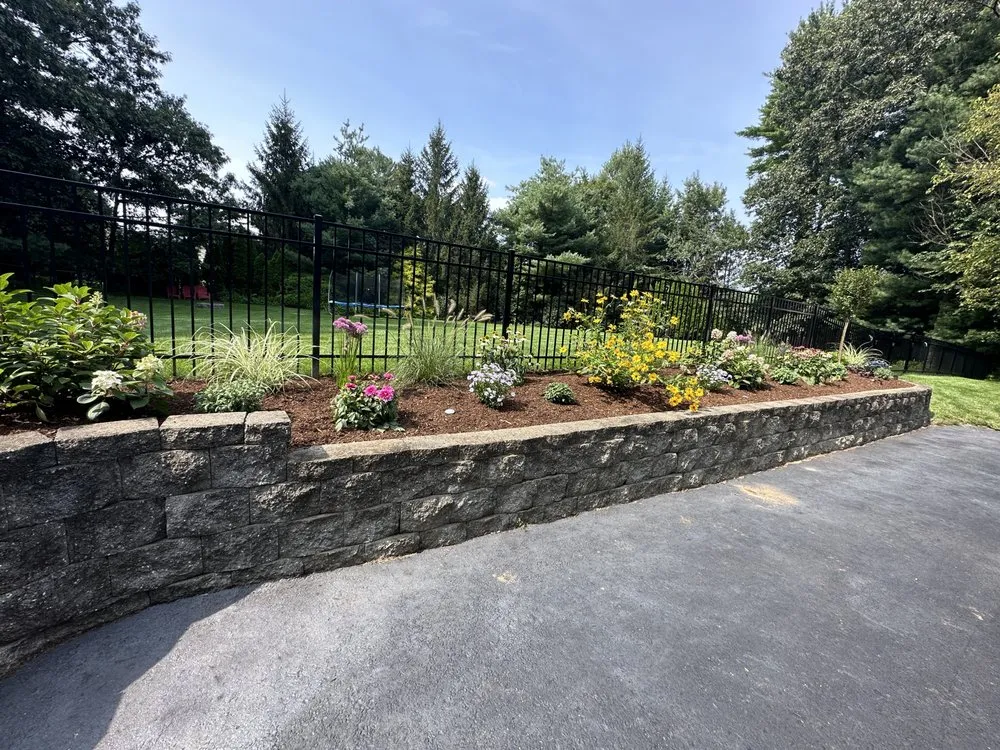 Trusted lawn care service in Framingham, MA - Dave's Landscape