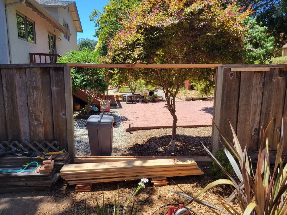 Expert outdoor landscaping experts serving Santa Cruz, CA - Dave's Landscaping