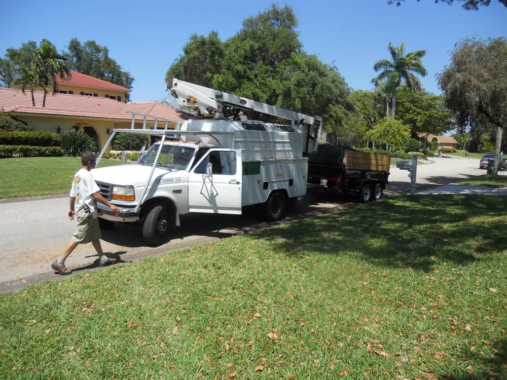 Local outdoor landscaping in North Fort Meyers, FL - Dave's Lawn & Landscape Services +