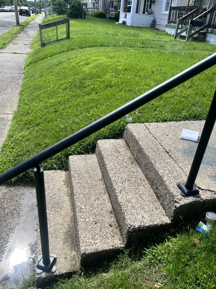 Expert lawn mowing service in Louisville, KY - Dave’s Lawn Care and Handyman Services