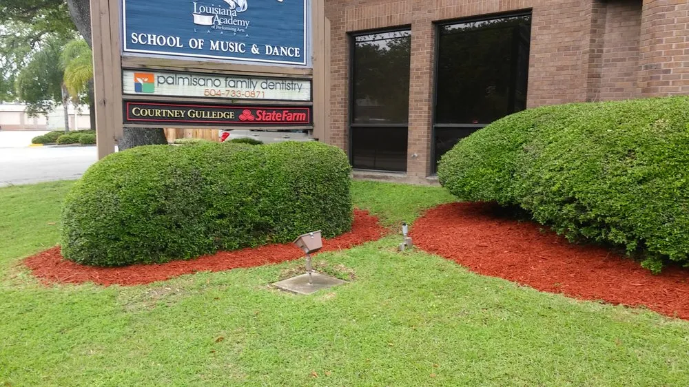 Expert yard maintenance near you across Kenner, LA - Dave's Lawn Care Service