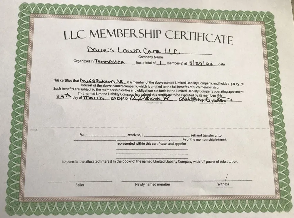 Professional lawn care service for homes in Tazewell, TN by Dave's Lawn Care