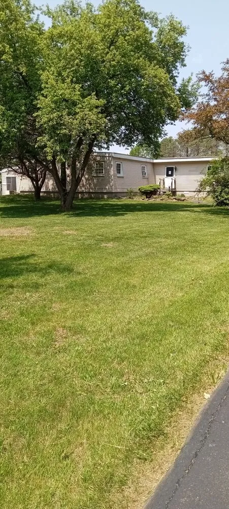 Local outdoor landscaping experts serving Galway, NY - Daves Lawn Enforcement and Pressure Washing