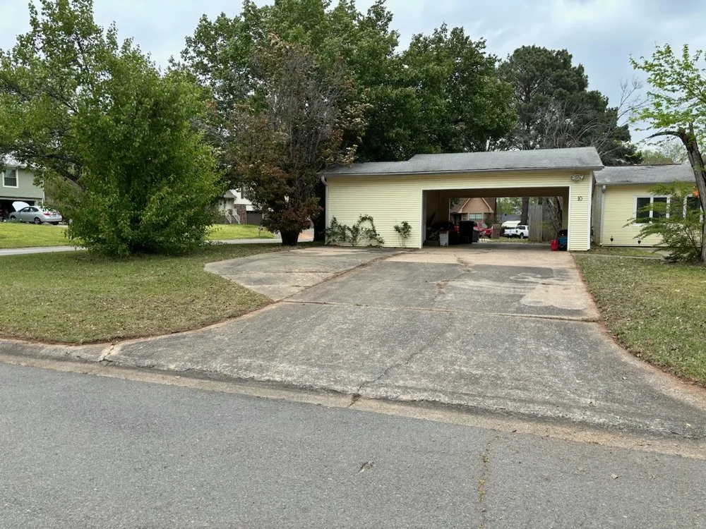 Reliable lawn mowing service for outdoor upgrades in Jacksonville, AR by Dave’s Lawn Service