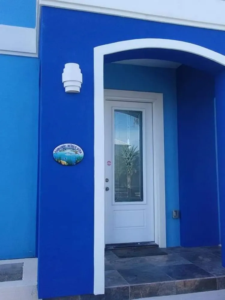 Custom lawn mowing service for year-round maintenance in Weslaco, TX by Dave's Lawns & Landscaping