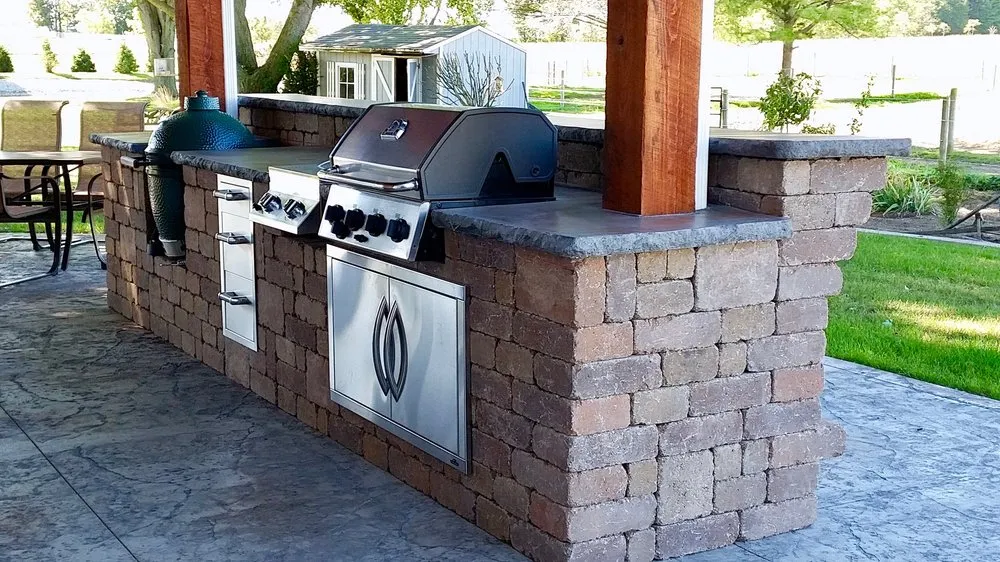 Top-rated outdoor landscaping experts serving Middlebury, IN - Dave's Lawnscaping