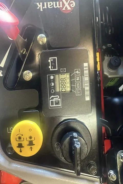 Reliable lawn care service for beautiful yards across Clarksville, TN - Dave's Small Engines