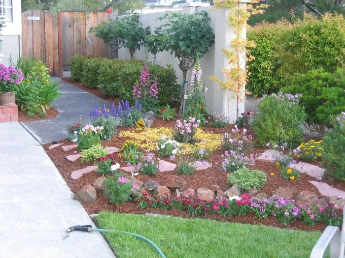 Expert yard maintenance for beautiful yards in Fremont, CA by Dave's Superior Yards
