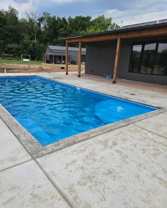 Expert lawn care service in Lamar, MO - Davey Dirt Works