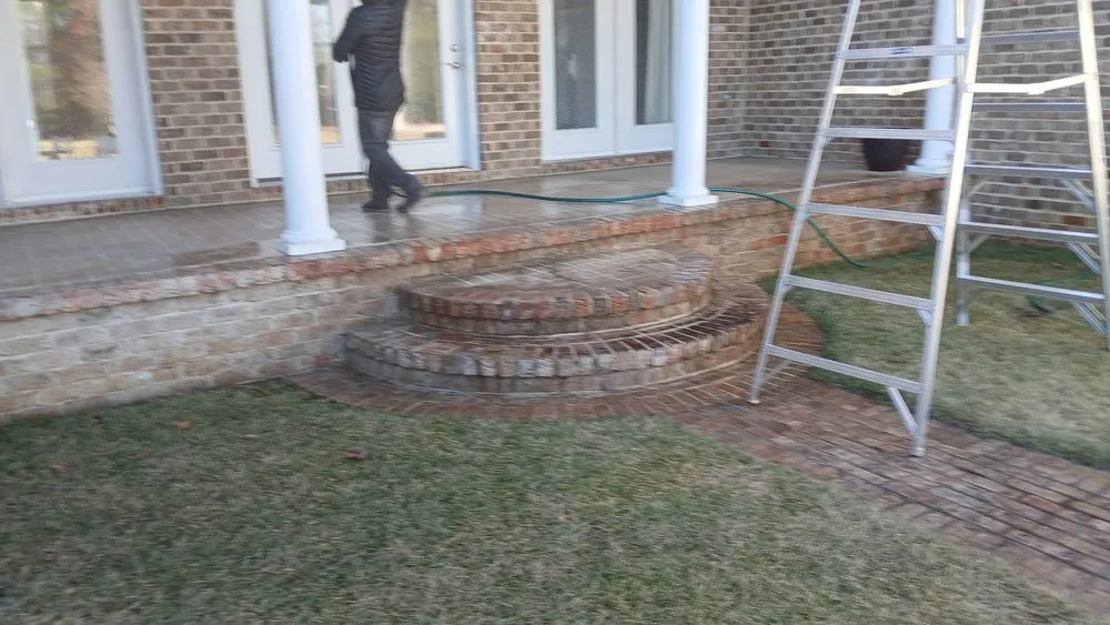 Top-rated yard maintenance in New Bern, NC by Daveys Yard & Landscaping