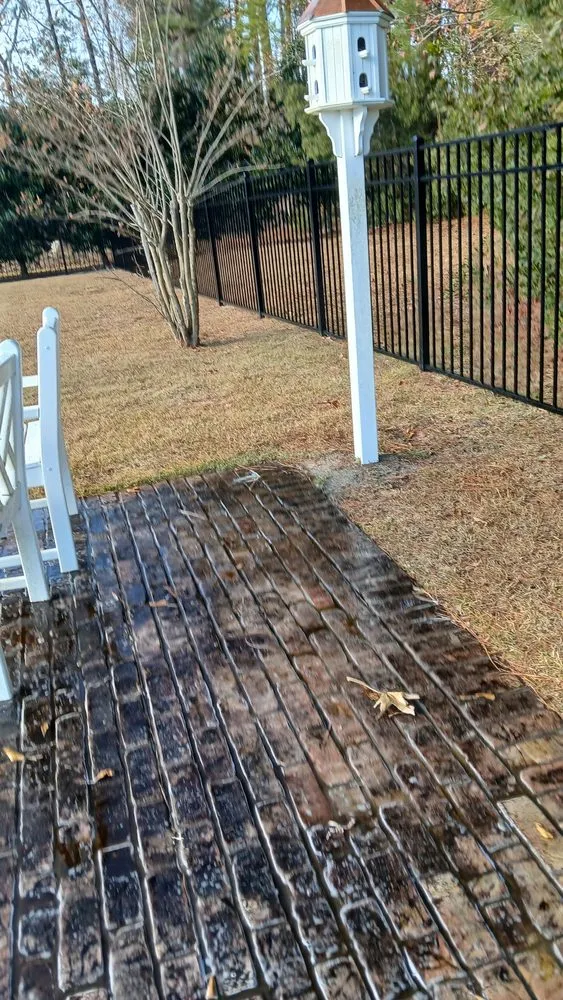 Custom outdoor landscaping in New Bern, NC by Daveys Yard & Landscaping