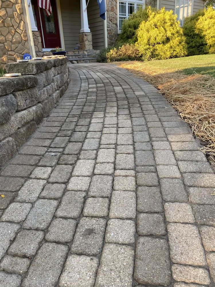 Trusted landscape installation in Moneta, VA by David & Jr Landscaping
