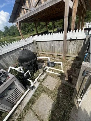 David And Nick Lawn Care Logo