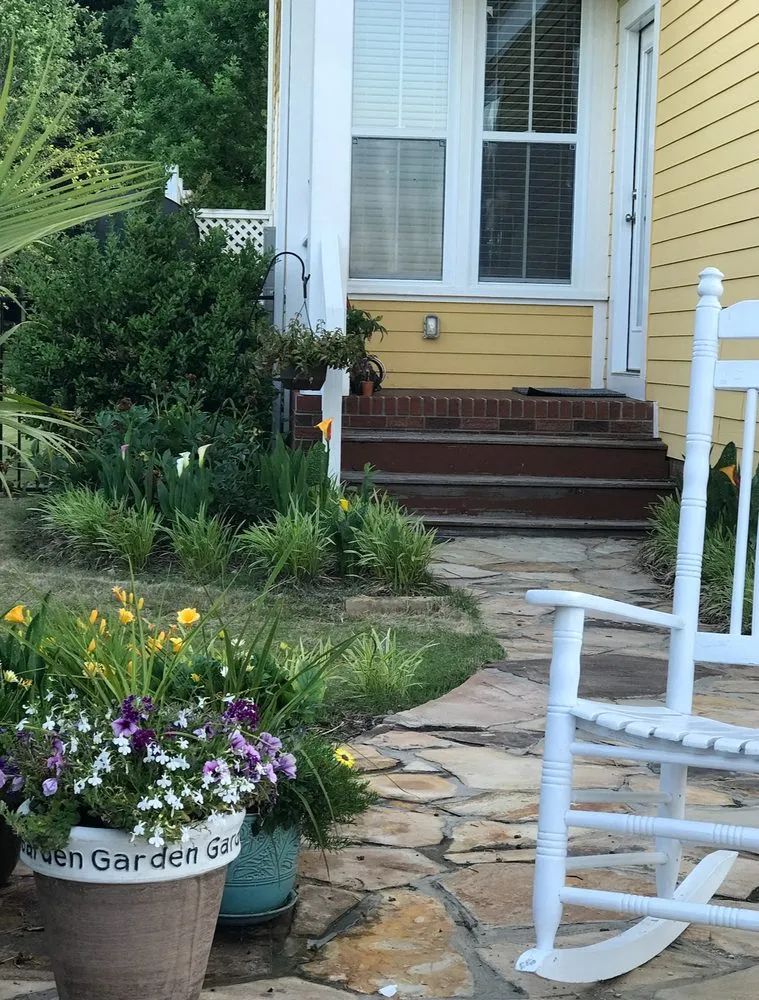 Top-rated yard cleanup service experts serving Charlotte, NC - David And Teresa Lawn Care