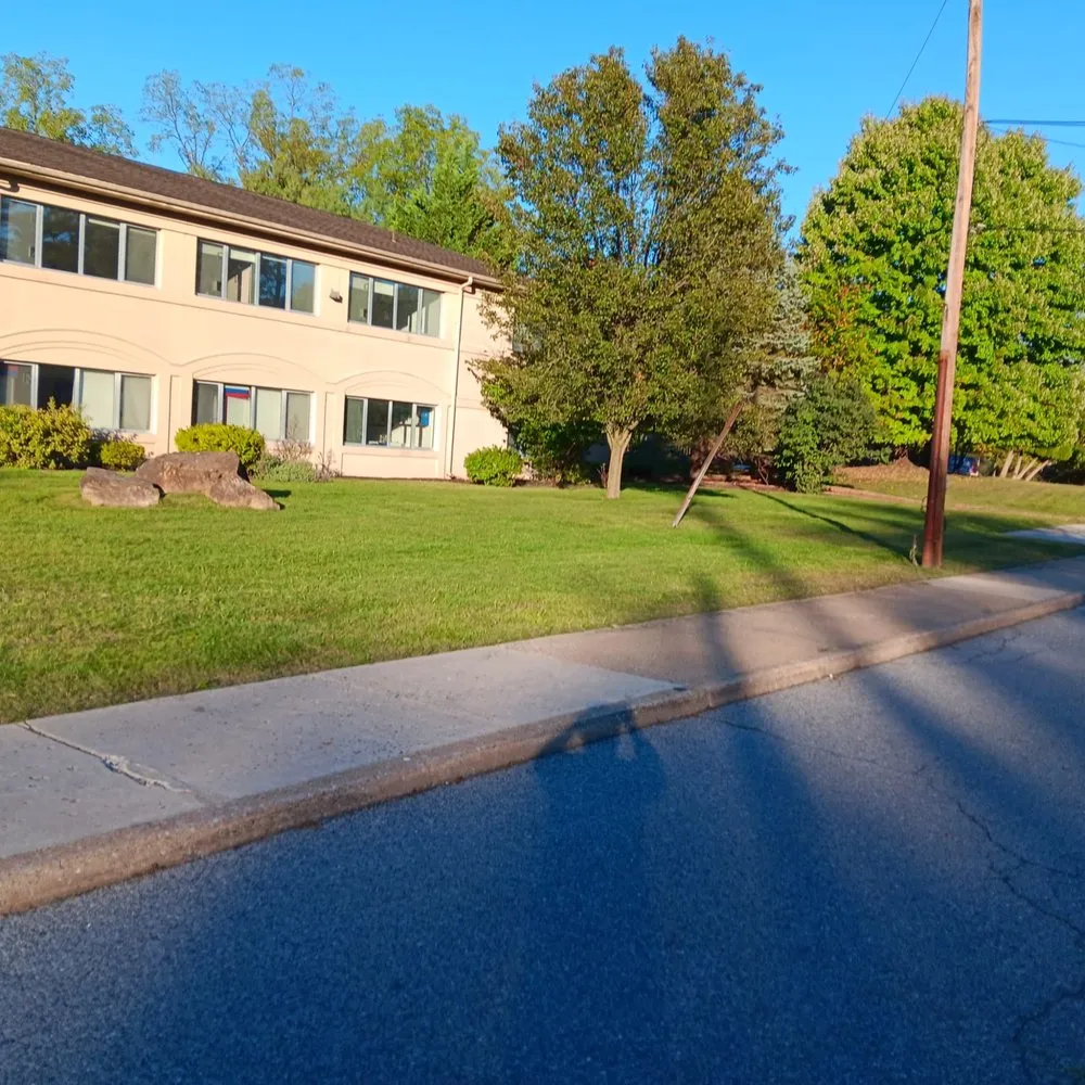 Affordable garden landscaping in Norristown, PA - David Contreras Landscaping