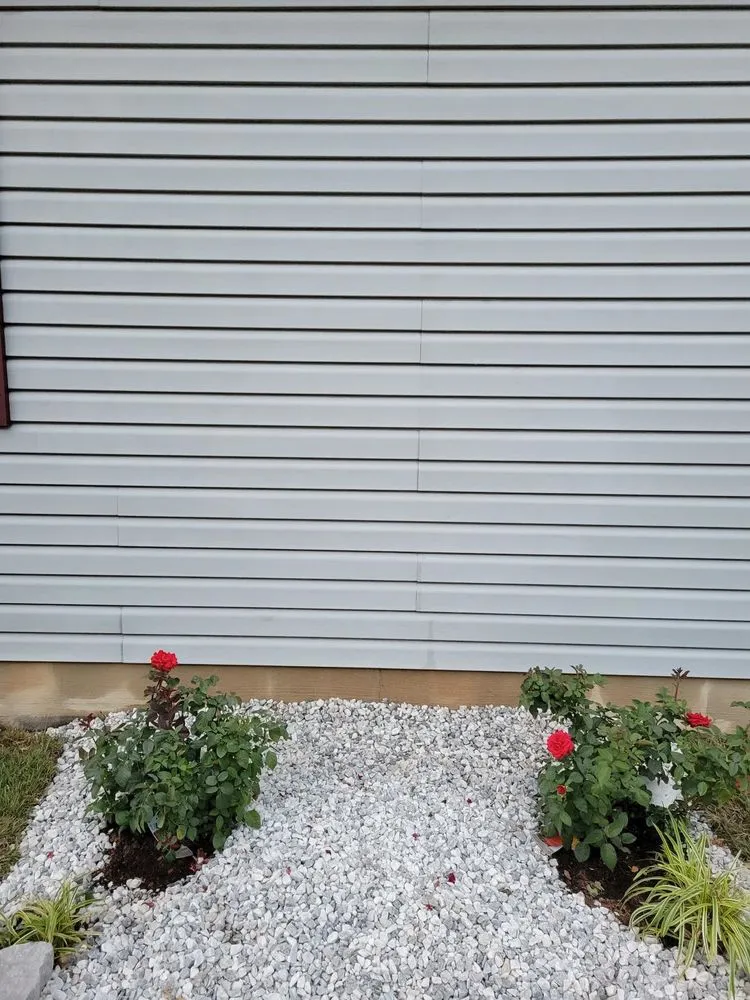 Professional yard maintenance in Waynesboro, VA by David Diaz Lawn Services