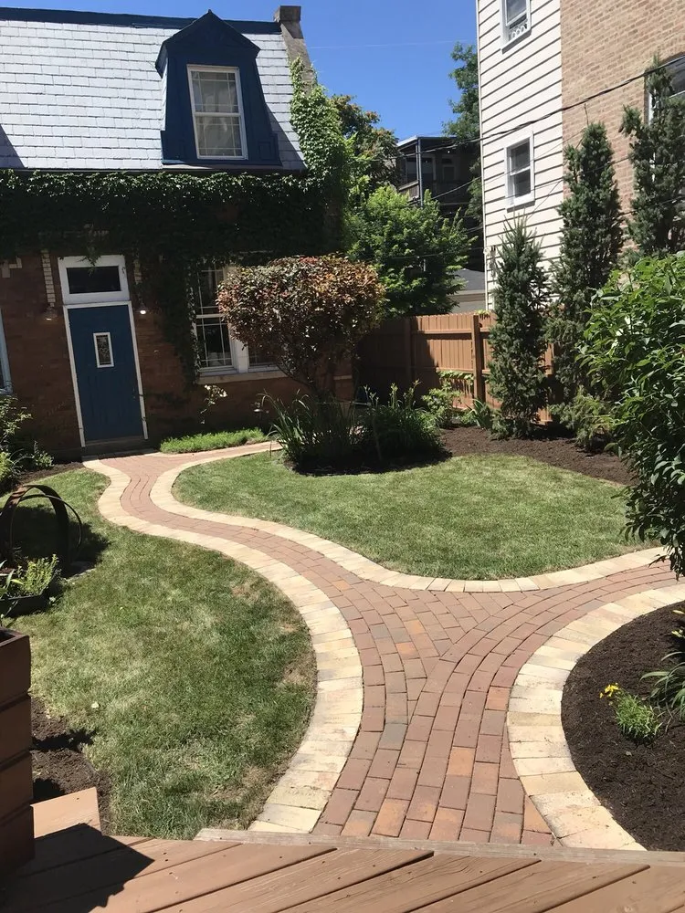 Reliable outdoor landscaping in Chicago, IL - David Martinez Landscaping