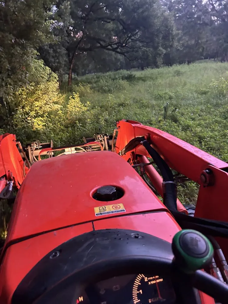 Reliable outdoor landscaping in Dunnellon, FL by David Matthews Lawn Service