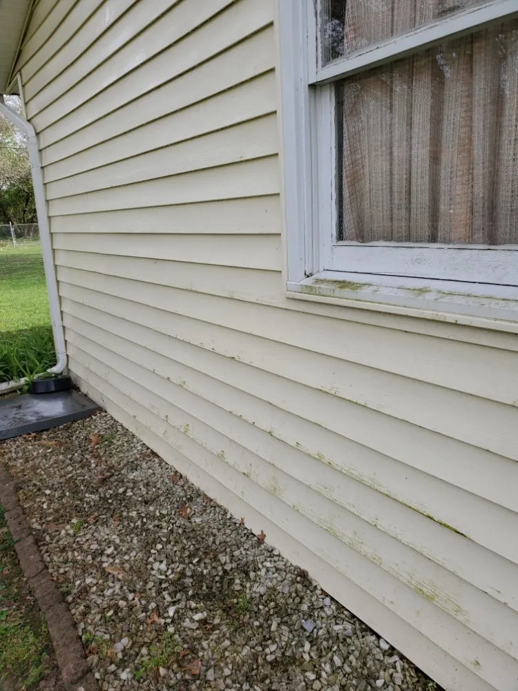 Custom lawn mowing service experts serving Lima, OH - David Peters