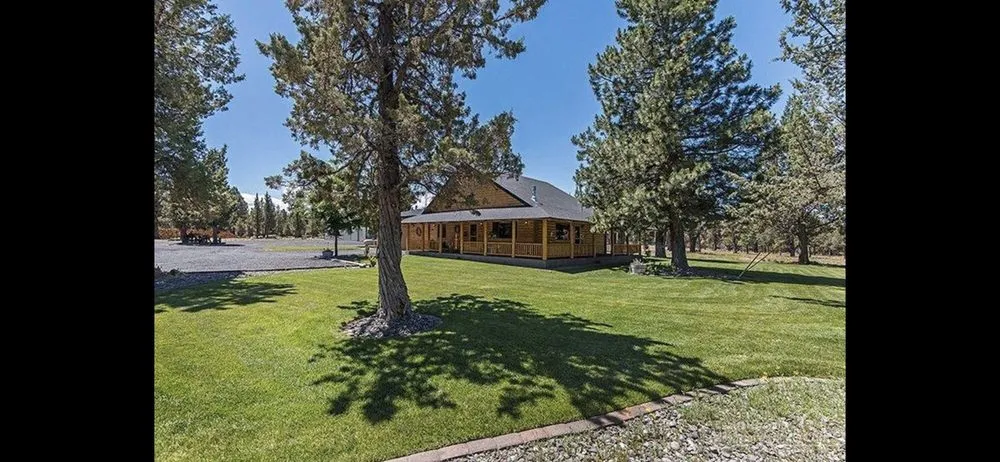 Reliable outdoor landscaping in Bend, OR by David's Caretaking