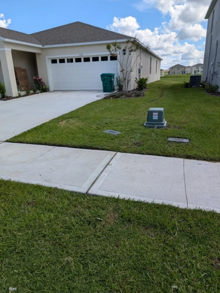 Top-rated residential landscaping with custom design across Eustis, FL - David's Handyman and Lawn