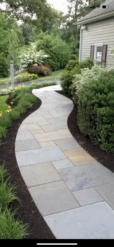 Expert yard cleanup service for beautiful yards across Lynn, MA - David’s Landscaping