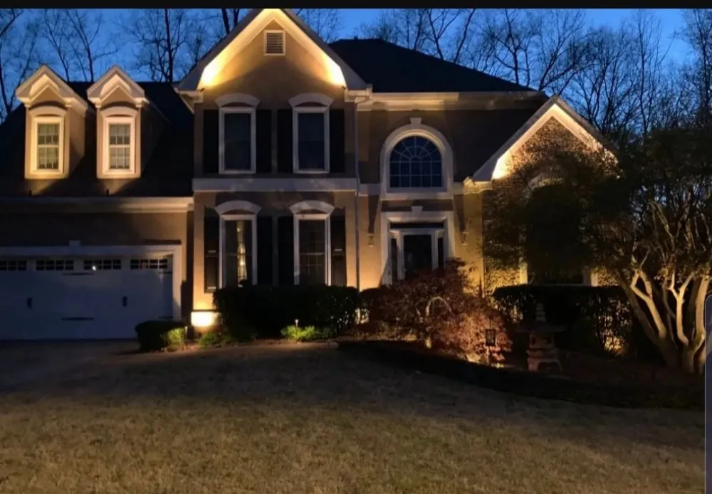 Top-rated lawn mowing service in Lakeland, FL by David's Lawn and Lighting