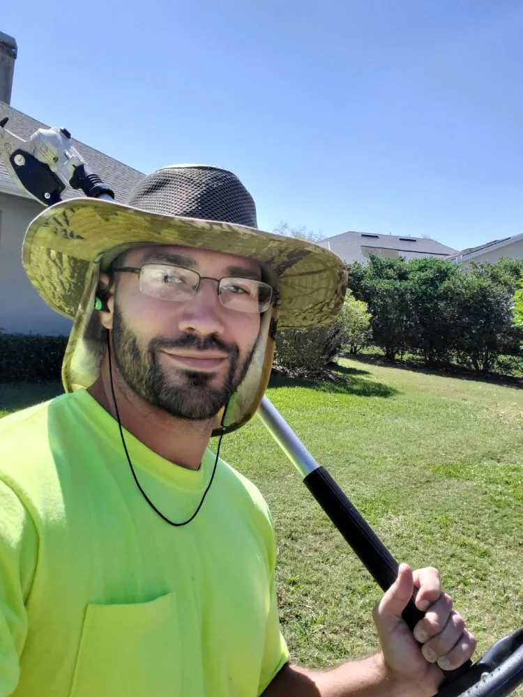 Professional yard cleanup service for beautiful yards across Lakeland, FL - David's Lawn and Lighting