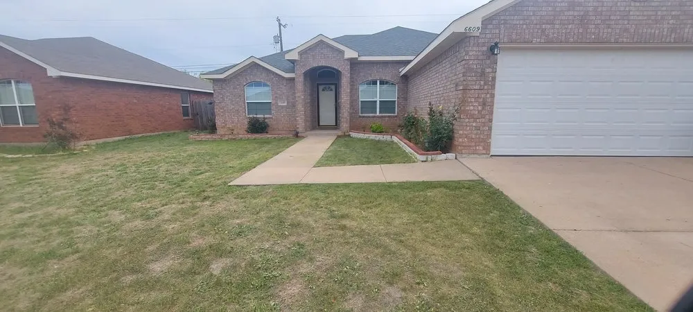 Top-rated landscape installation for residential properties across Abilene, TX - David's Lawn Care
