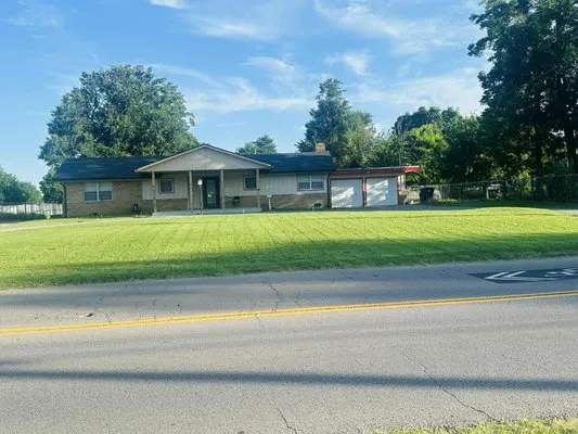 David’s Lawn Care Logo