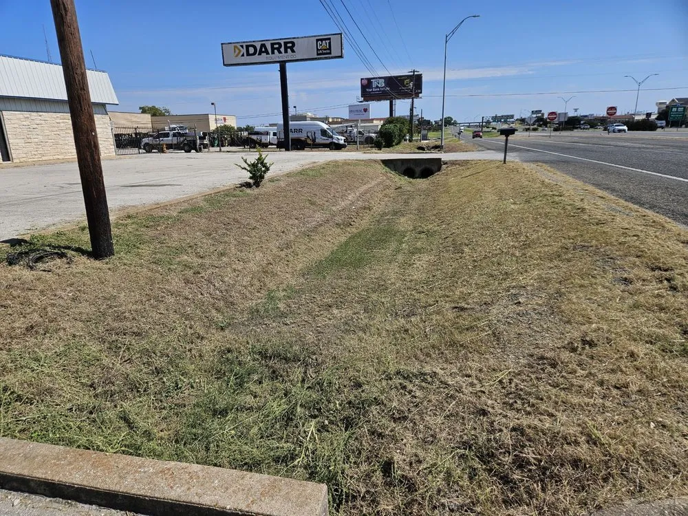 Trusted outdoor landscaping for outdoor upgrades in Bellmead, TX by David’s Mow